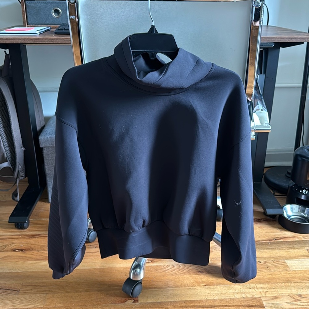 Lulu lemon pullover